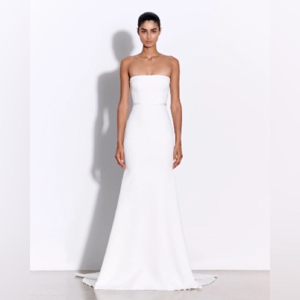 Alex Perry Erin Strapless Gown in Satin Crepe US4/UK8